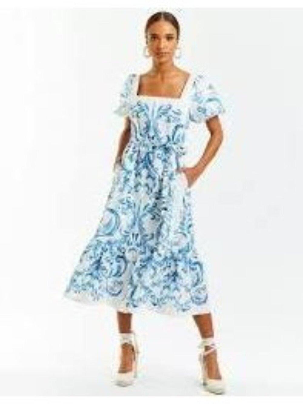 NWT Jasmine Midi Dress by Mestiza Medium